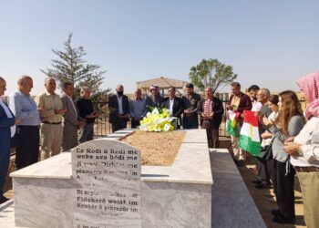 مجلس محلية الدرباسية يعقد اجتماعه وريفها الاعتيادي ويزور ضريح البيشمركة الشهيد رودي صالح العمو