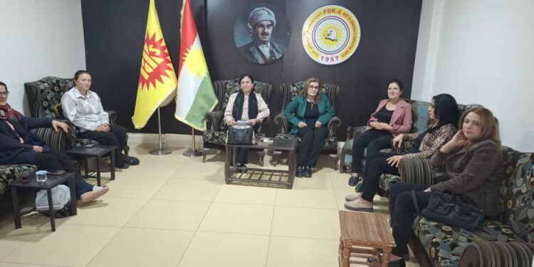 مكتب المرأة والطفولة يعقد اجتماعه الدوري في قامشلو