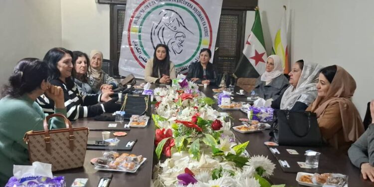 مكتب المرأة والطفولة ينظم جلسة حوارية حول مناهضة العنف ضد المرأة