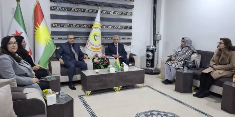 خلال اجتماعها الدوري: قيادة اتحاد نساء كوردستان-سوريا تبحث سُبُل تطوير الأداء وخدمة المجتمع