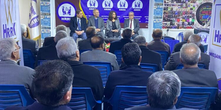 قامشلو تحتضن جلسة حوارية حول وحدة الموقف الكردي وآفاقه المستقبلية..