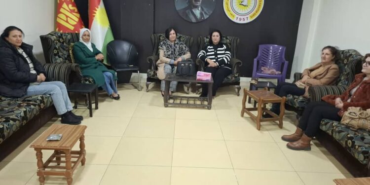 مكتب المرأة والطفولة يعقد اجتماعه الدوري في قامشلو ويناقش الاستعدادات لمناسبات آذار