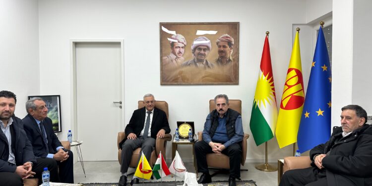 ممثلية أوروبا للمجلس تجري لقاءً مع مسؤول الفرع السادس للPDK..