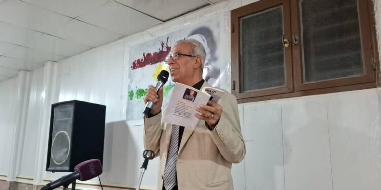 توقيع ديوان ” خِماڤا سپي XIMAVA SPÎ”  للشاعر والكاتب عبدالصمد محمود في مدينة قامشلو..