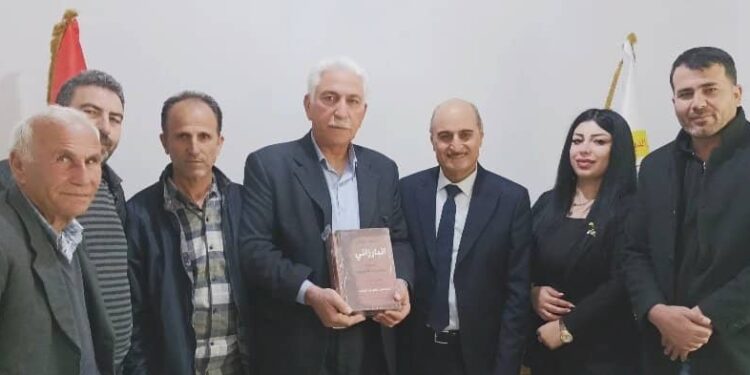 تكريم الشخصية الوطنية والمجتمعية عبد الحميد شيخي حاج علي