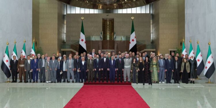 بالصور : بمناسبة عيد نوروز ، لقاء وفد من المجلس الوطني الكوردي وشخصيات كوردية مع الرئيس السوري.