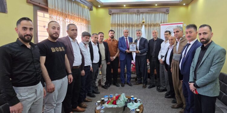 الهيئة القانونية للمجلس الوطني الكردي تكرّم مؤسسة بارزاني الخيرية تقديراً لجهودها الإنسانية
