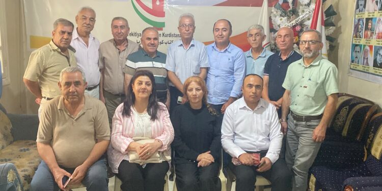 انتخاب عبدالصمد محمود رئيساً لاتحاد كتاب كوردستان سوريا في اجتماعه الإداري الأول .